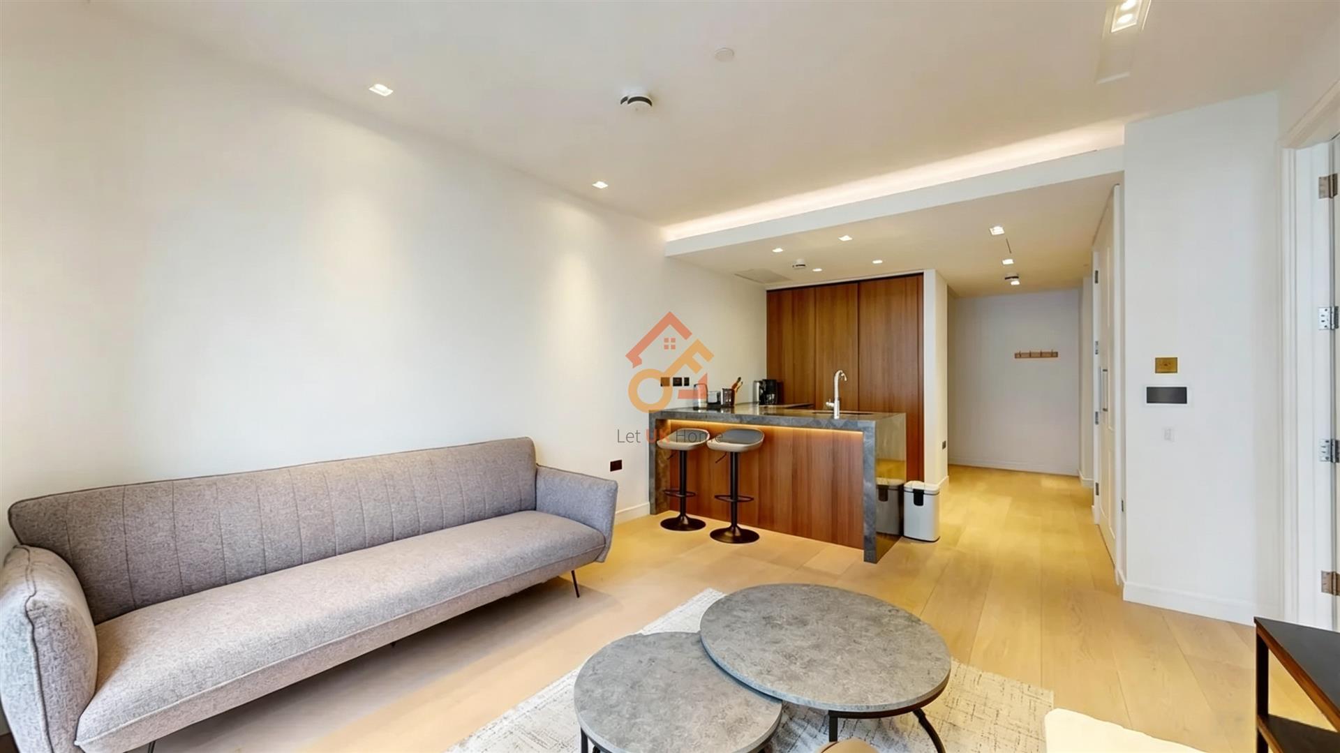 Flat Portugal Street in City of Westminster