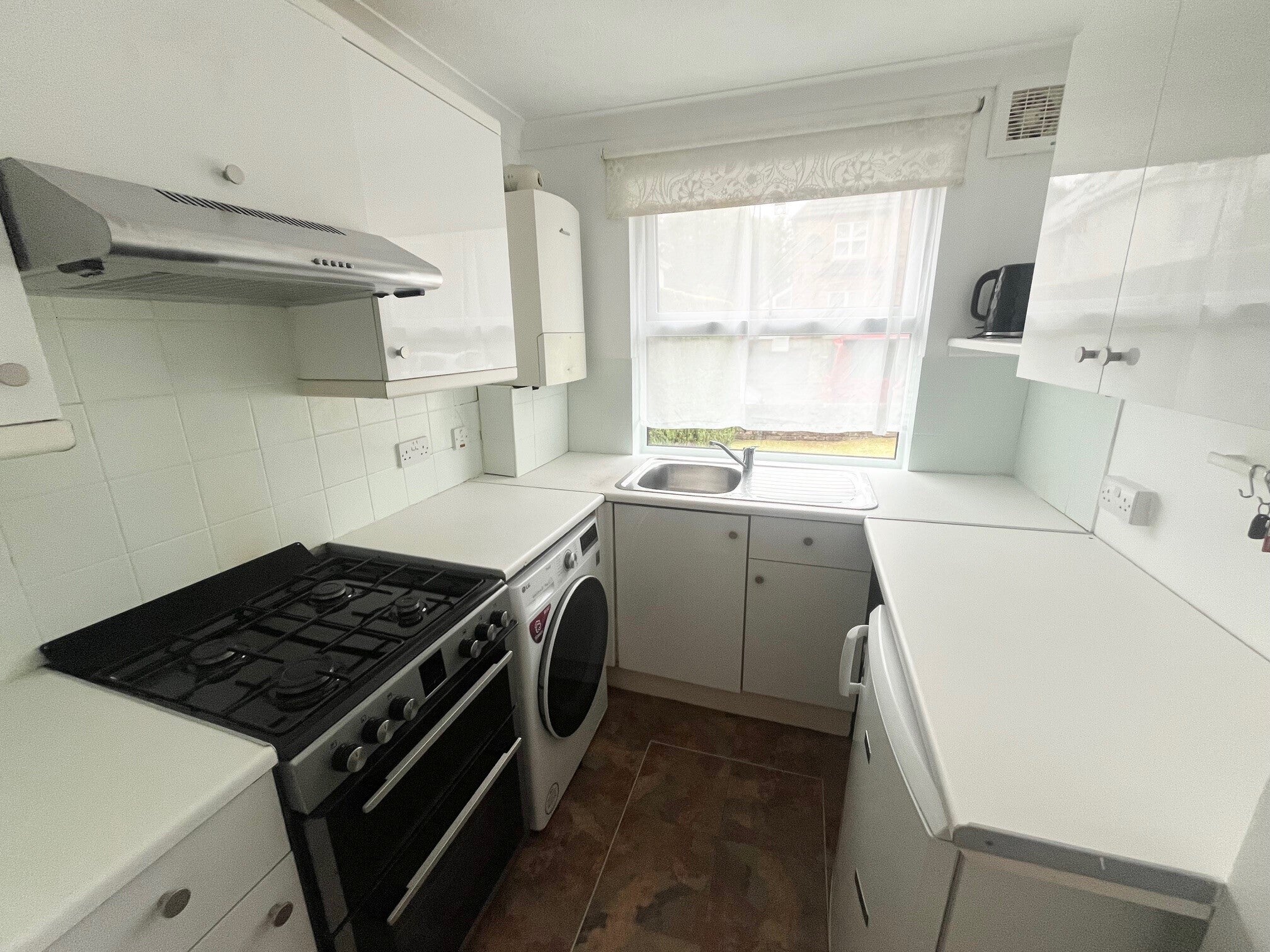 Flat Sandringham Road in Poole