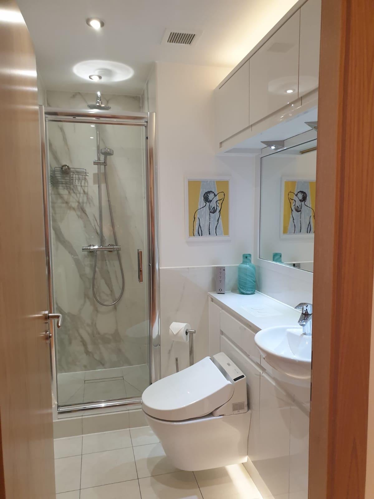 Flat Hatfields in Greater London
