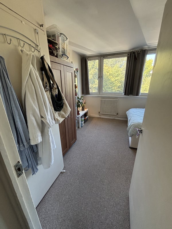 Room Tawny Way in Greater London