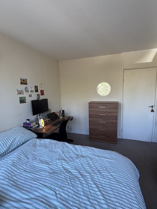 Room Tawny Way in Greater London