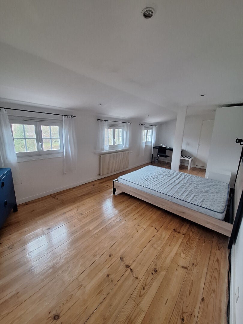 Room Rue Victor Hugo in Chelles