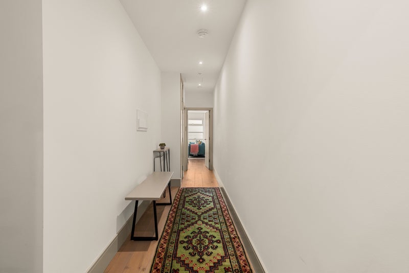 Flat Houghton Square in Greater London