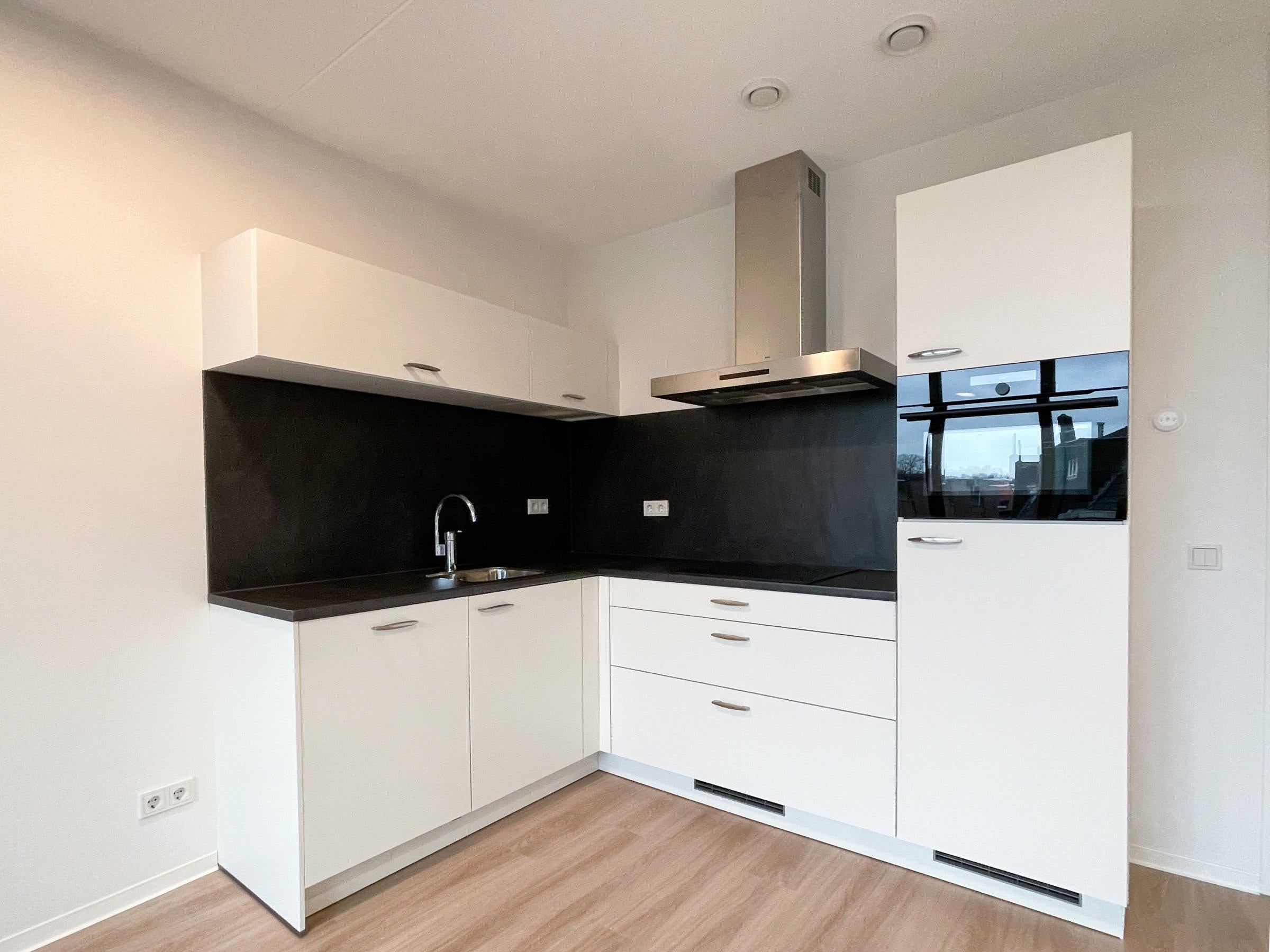 Woning te huur: Neuweg, Hilversum