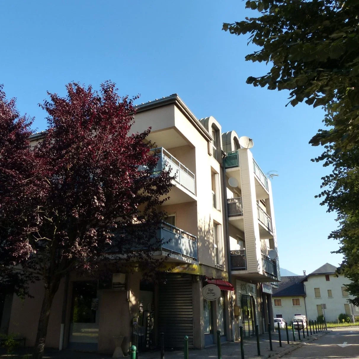 Flat Route d'Albertville in Aiton