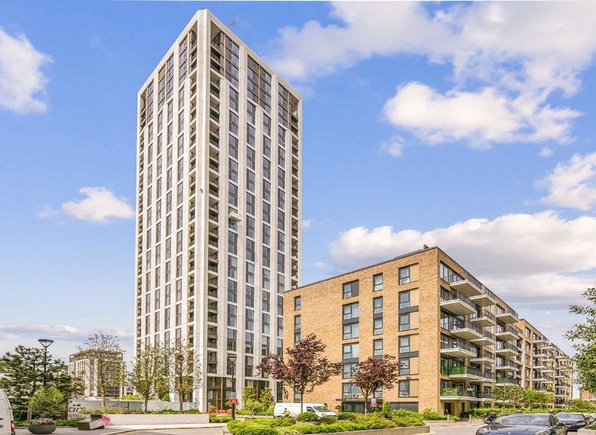Flat Chelsea Harbour Drive in Greater London