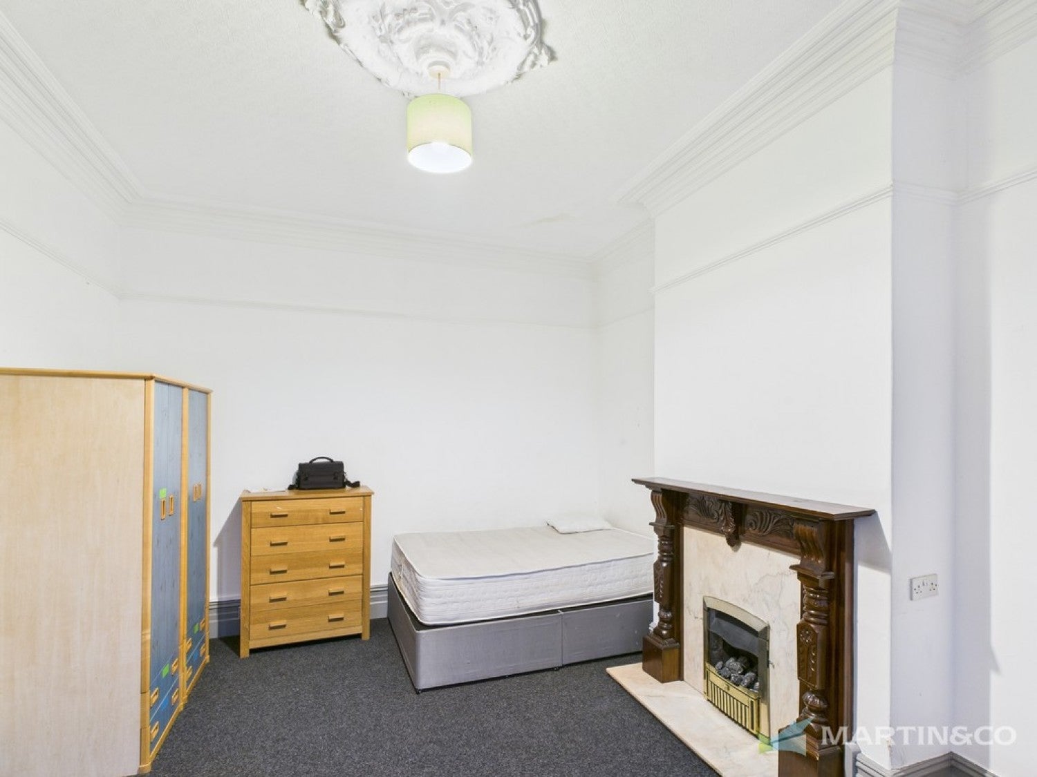Room Palatine Road in Blackpool