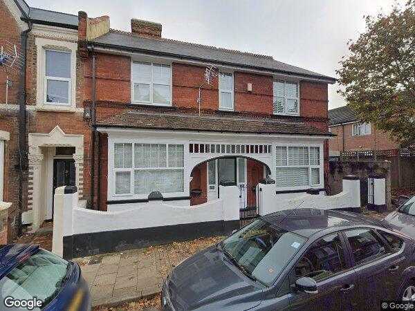 Room Balmoral Road in Gillingham