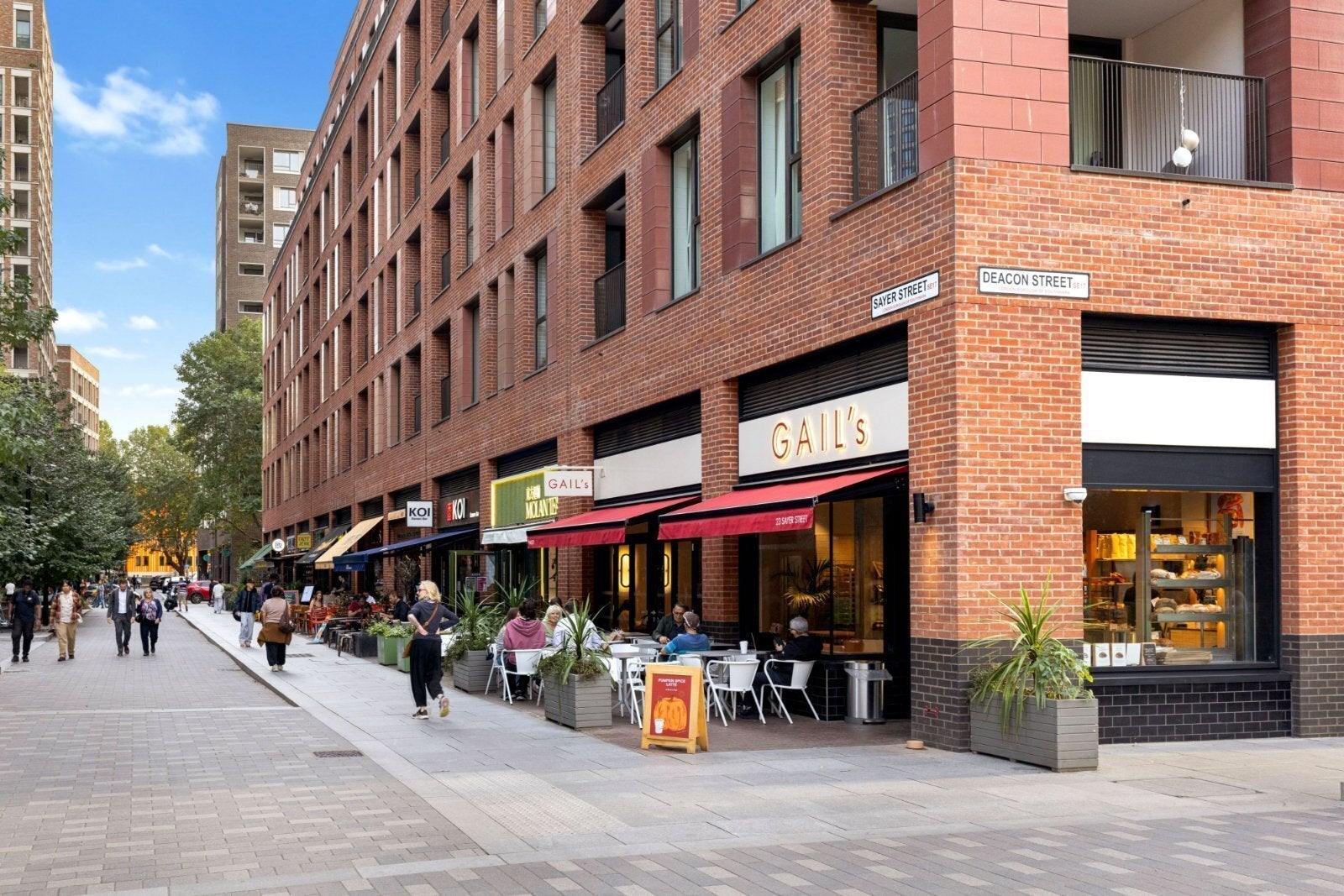 Flat Elephant and Castle in Greater London