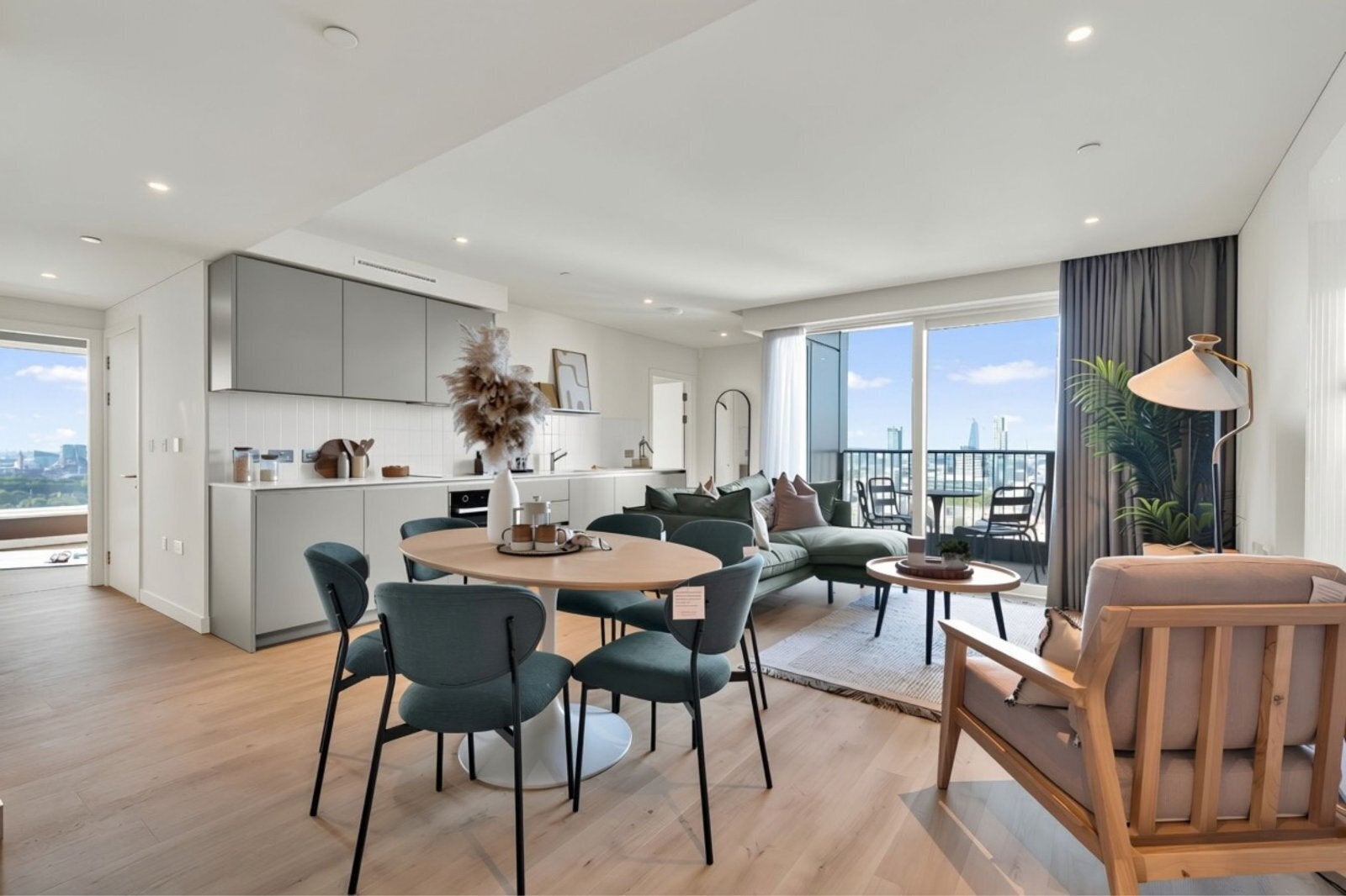 Flat Elephant and Castle in Greater London