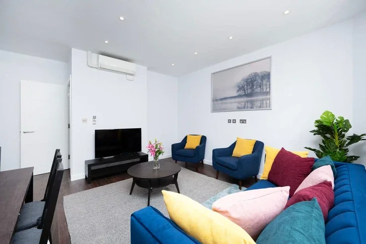 Flat Wardour Street in City of Westminster