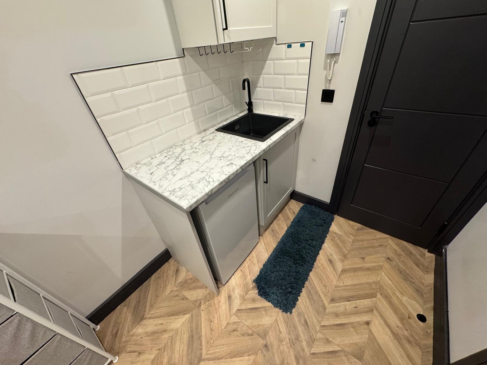 Room Grayscroft Road in Greater London