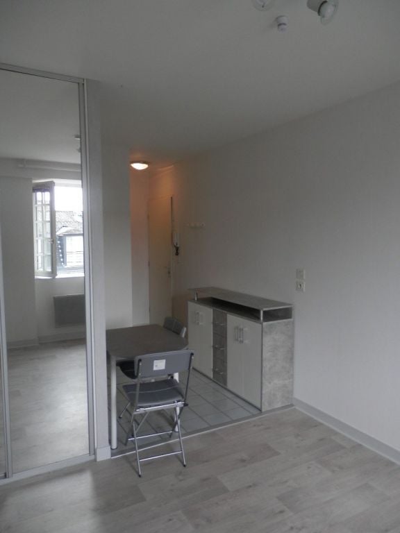 Flat Rue Picardie in Poitiers