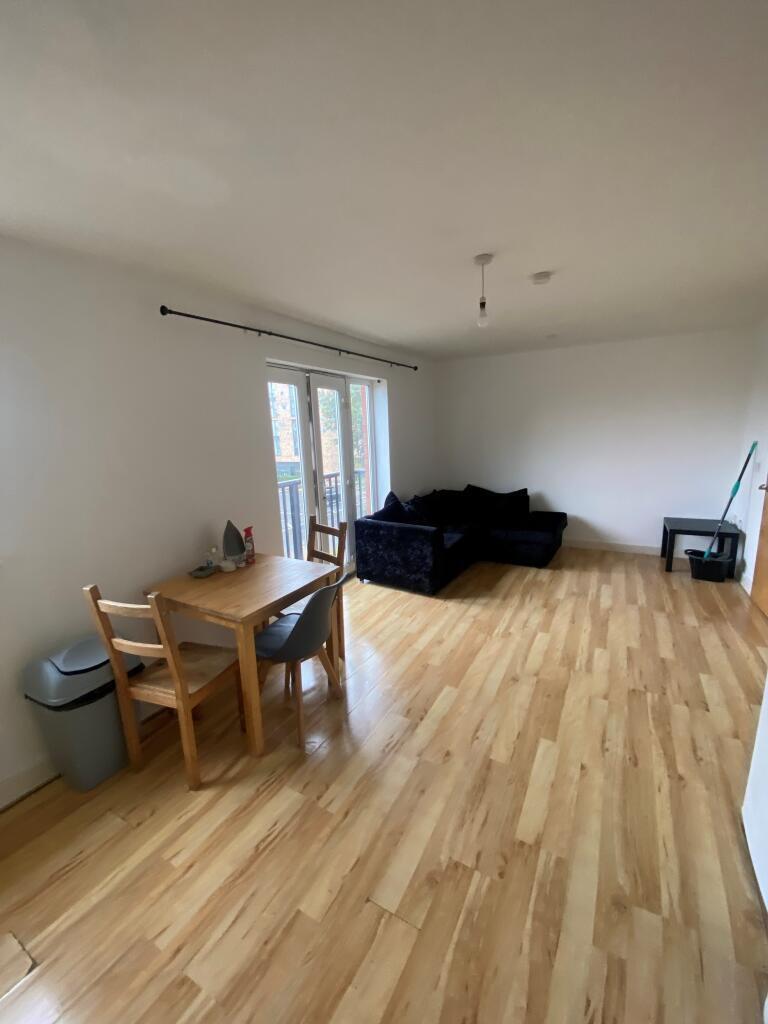 Flat Foster Way in Birmingham