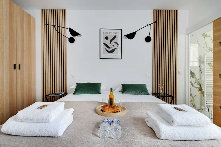 Flat Rue Chappe in Paris