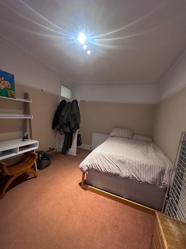 Room Cambridge Road in Greater London