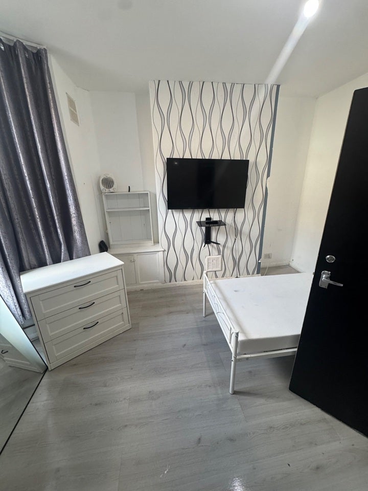 Room Trundley's Road in Greater London