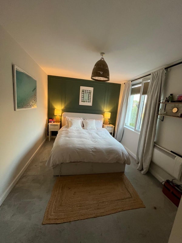 Flat Bouverie Road in Greater London
