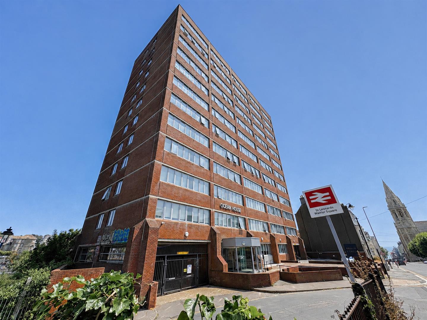 Flat Station Approach in St Leonards