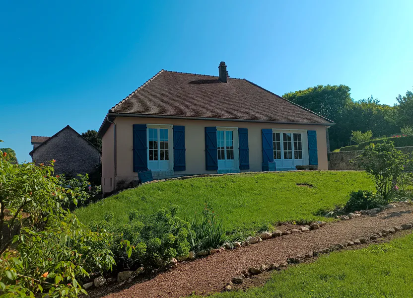 Maison Chemin des Caves à Villaines-la-Carelle