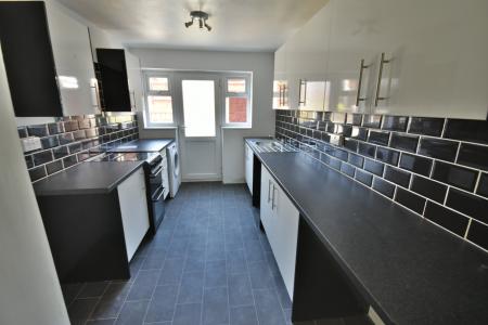 Flat Woodward's Walk in Plas Madoc