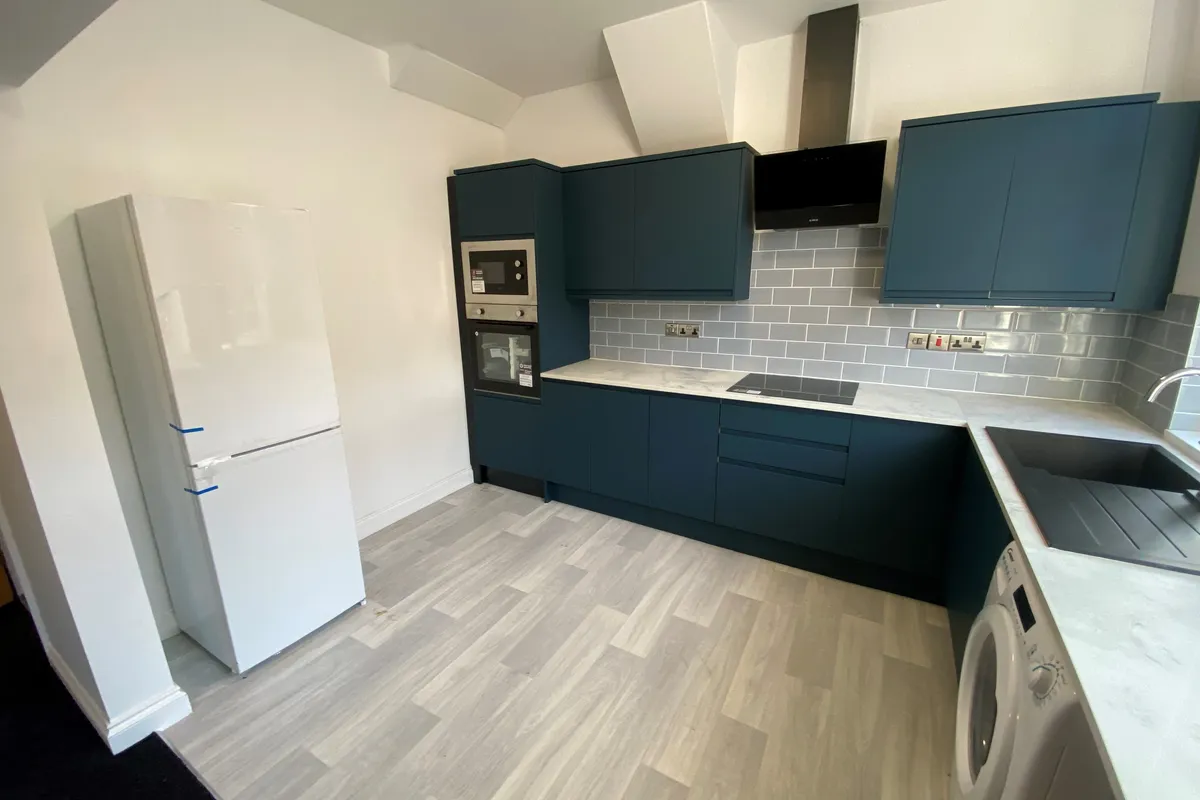 Flat Back Manor Terrace in Leeds