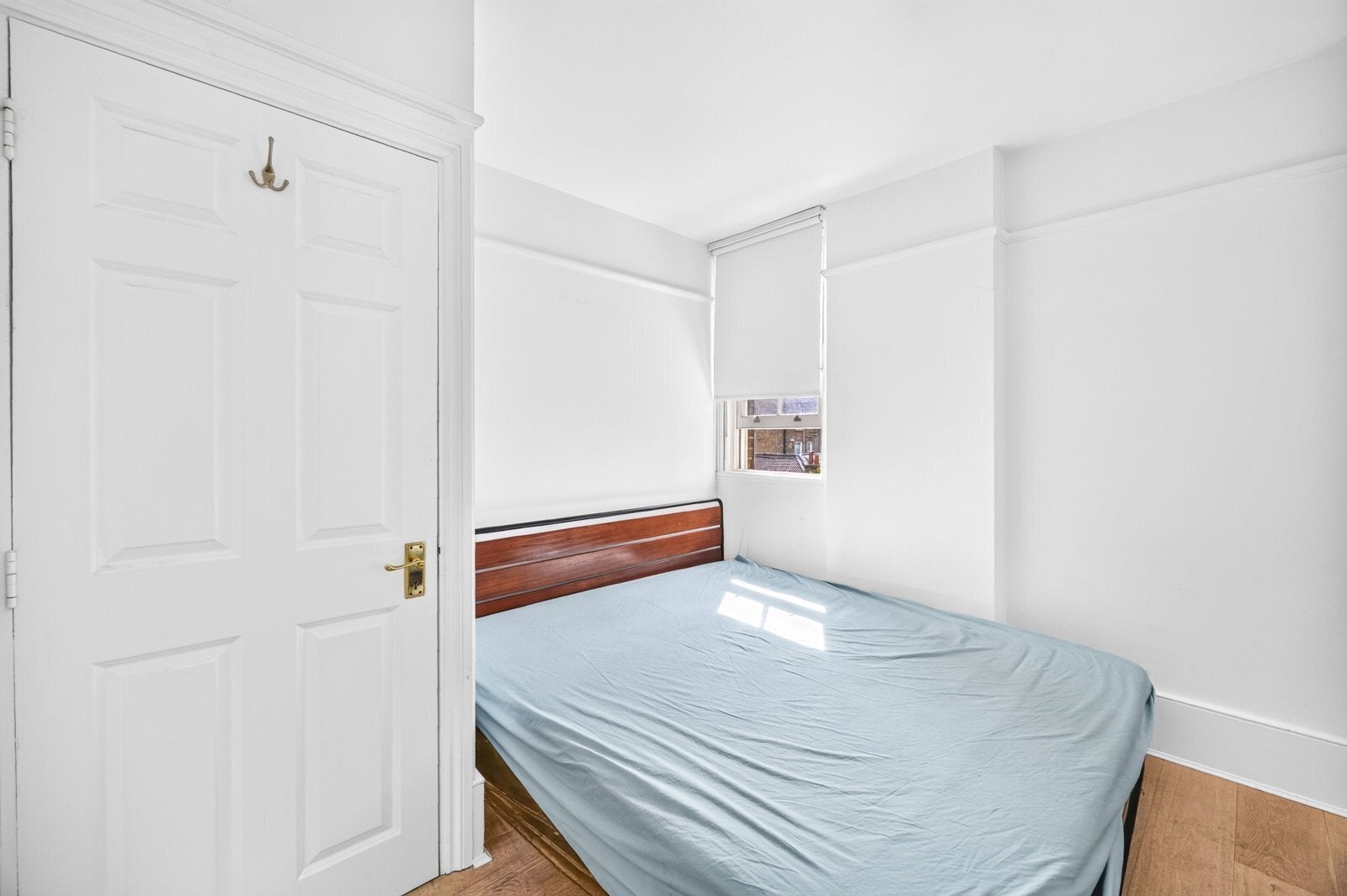 Flat Swinton Street in Greater London