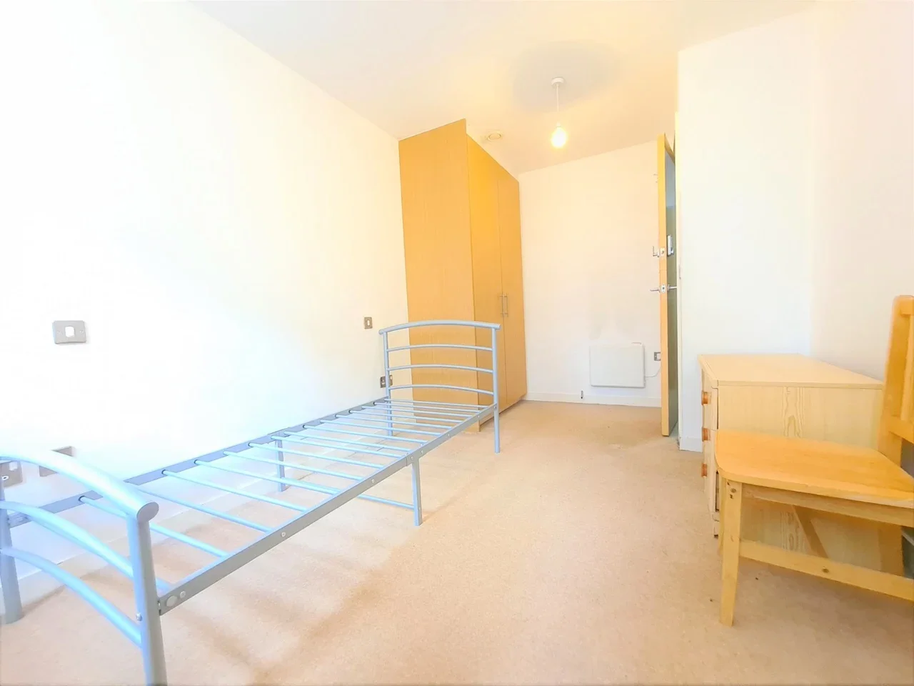 Flat Mercer Walk in Greater London