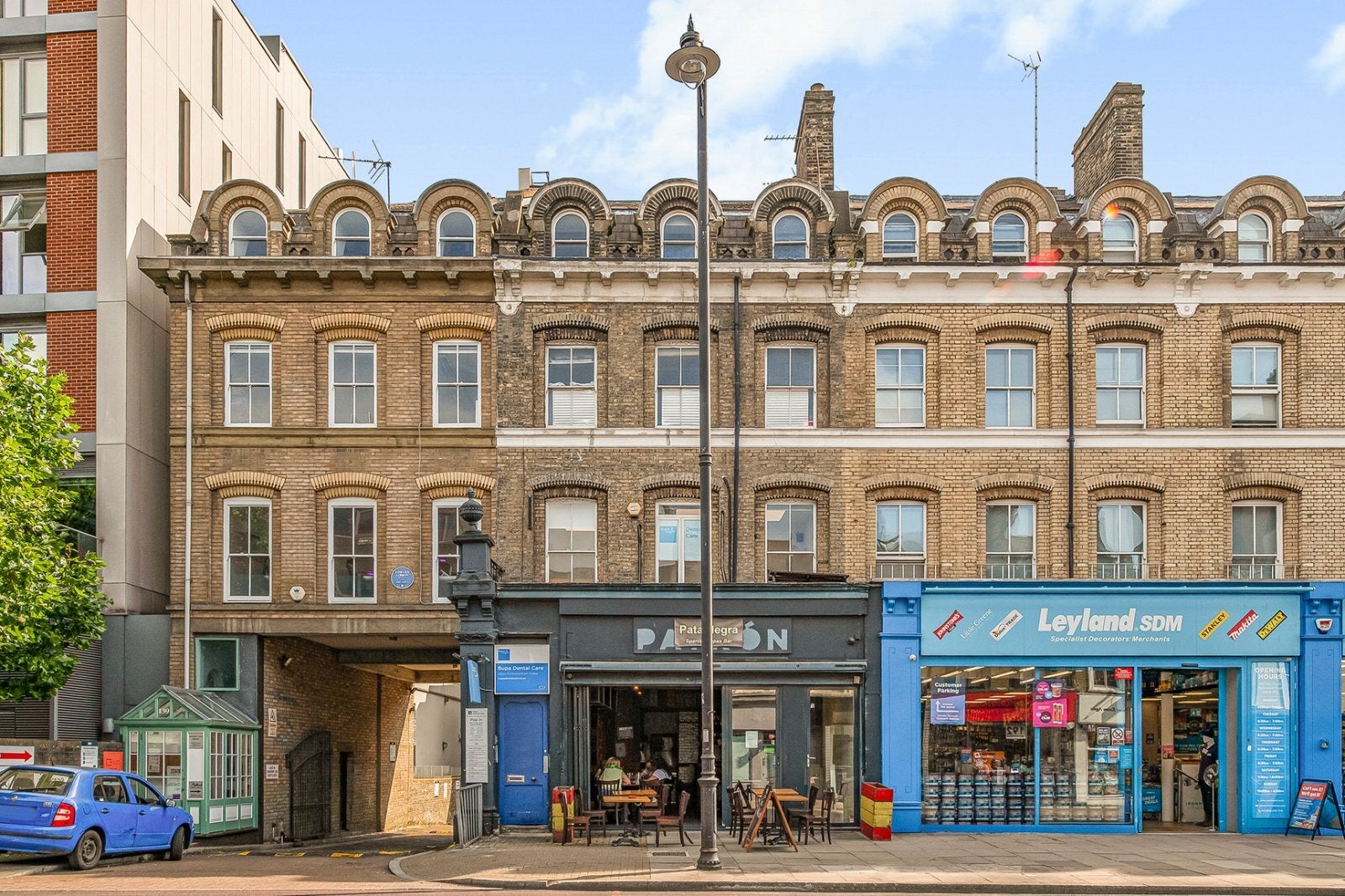 Flat Upper Richmond Road in Greater London