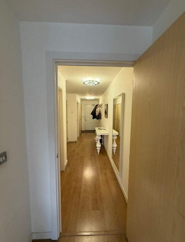 Room Amhurst Road in Greater London
