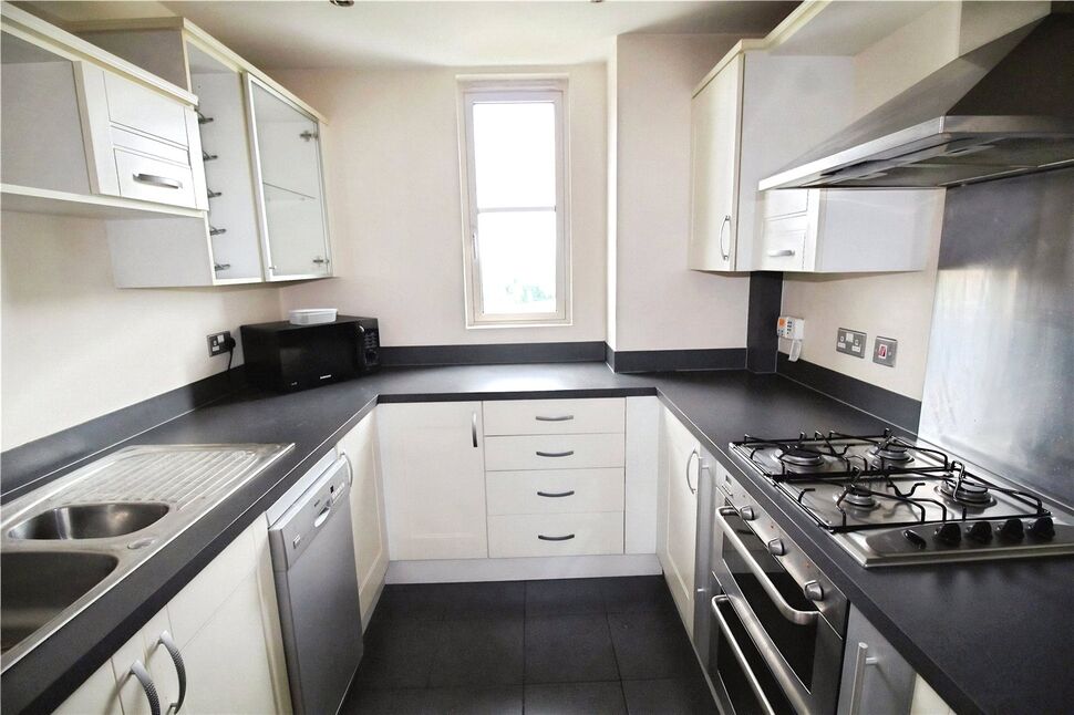 Flat Watkin Road in Leicester
