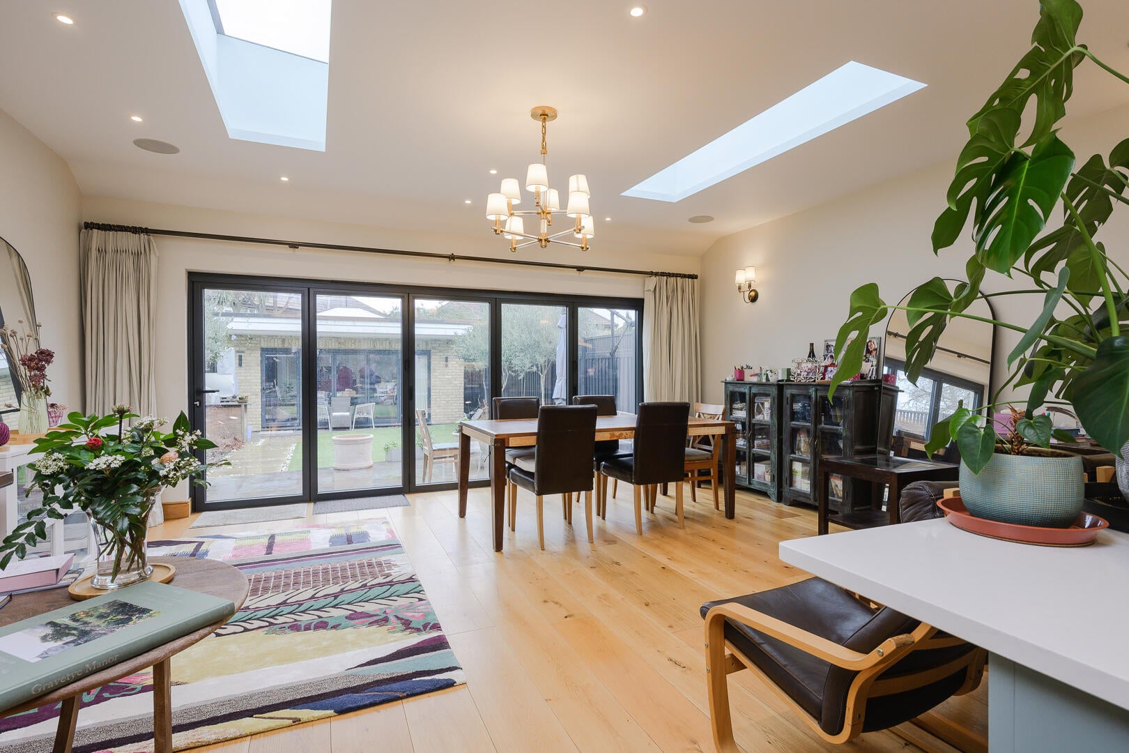 House Marksbury Avenue in Greater London