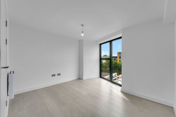 Flat Staines Road in London