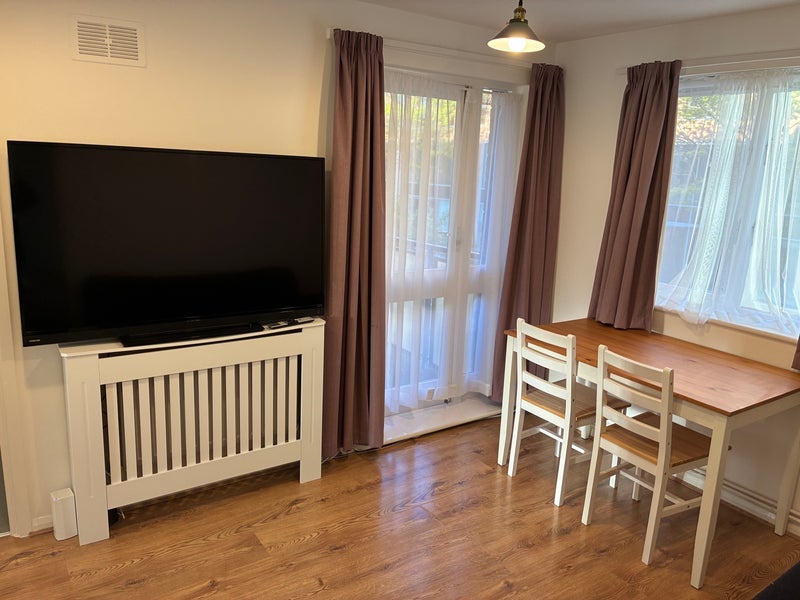 Room Maiden Lane in Greater London