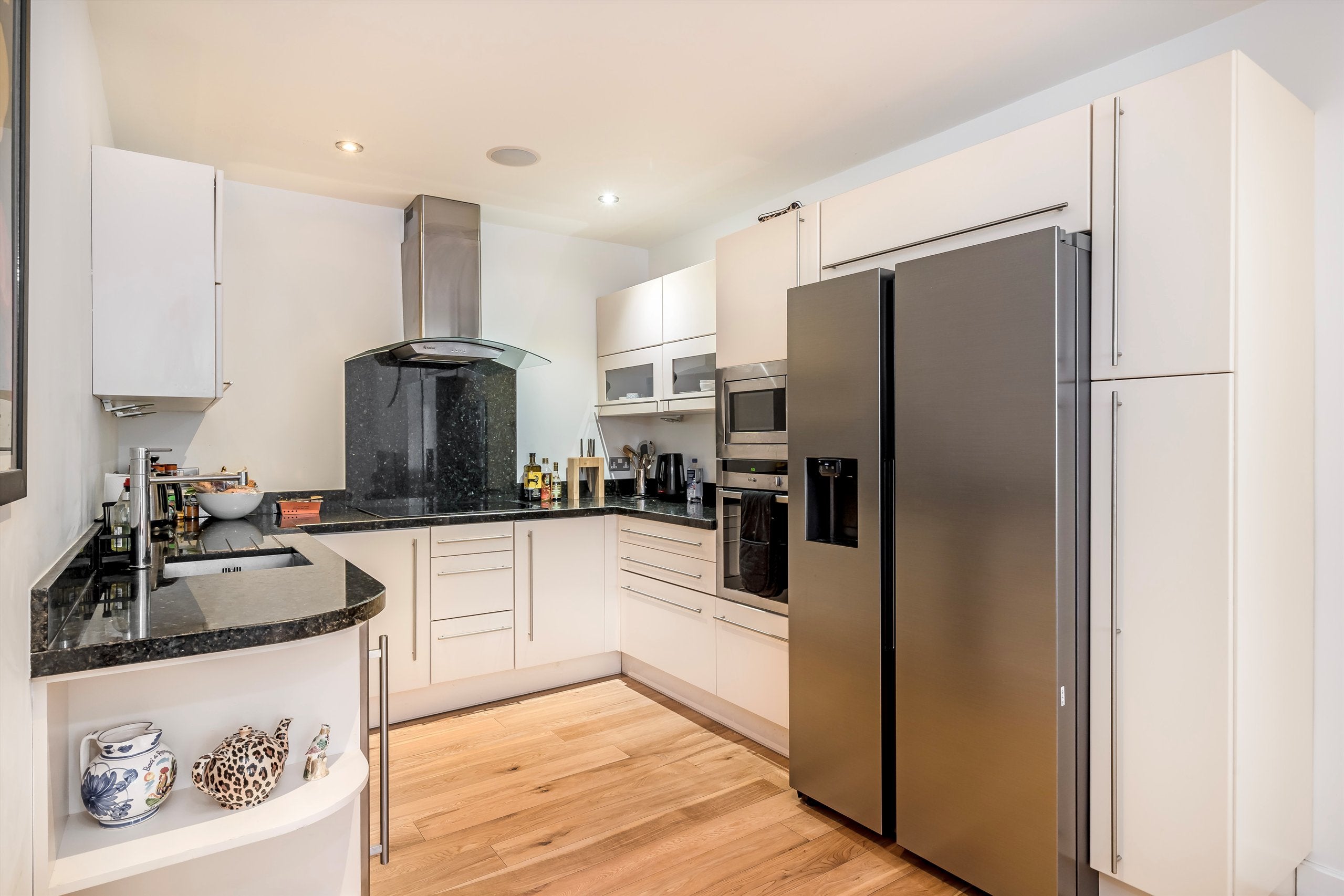 Flat Nevern Place in Greater London