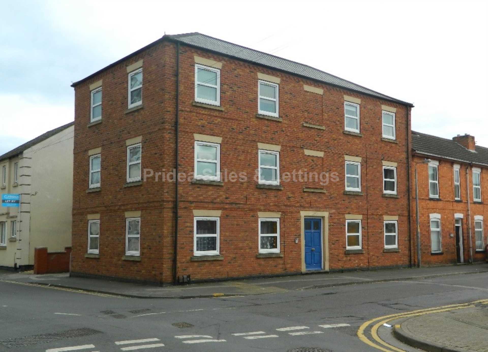 Flat Monson Street in Lincoln