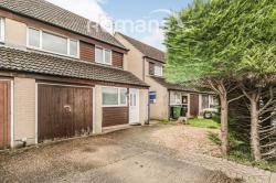House Evergreen Drive in Holybrook