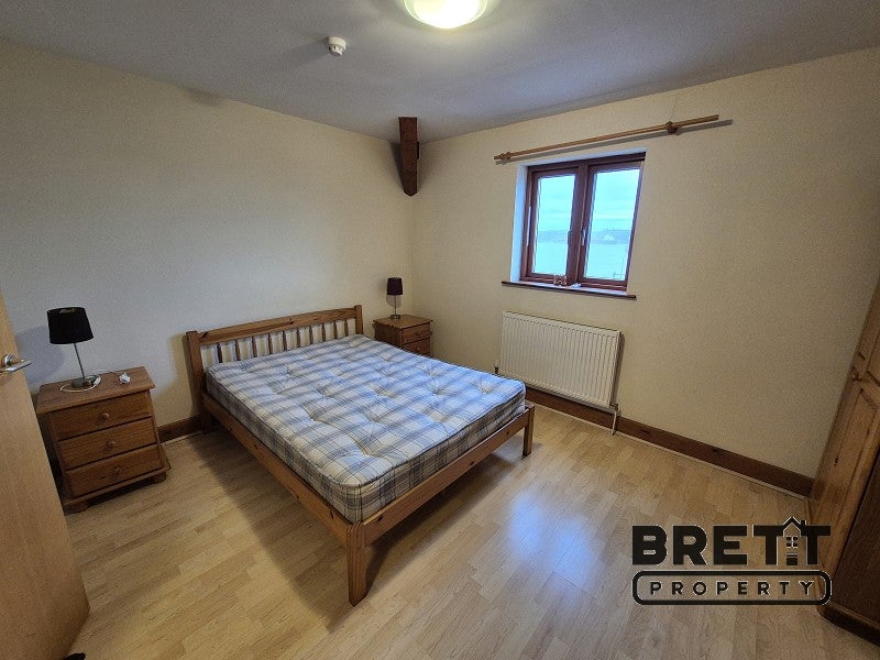 Flat Nelson Quay in Milford Haven