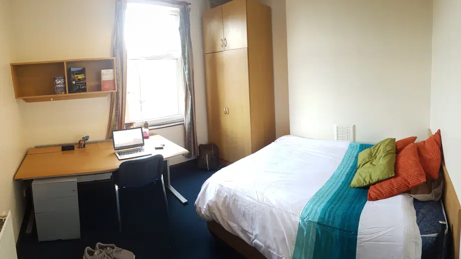 Flat College Walk in Leicester