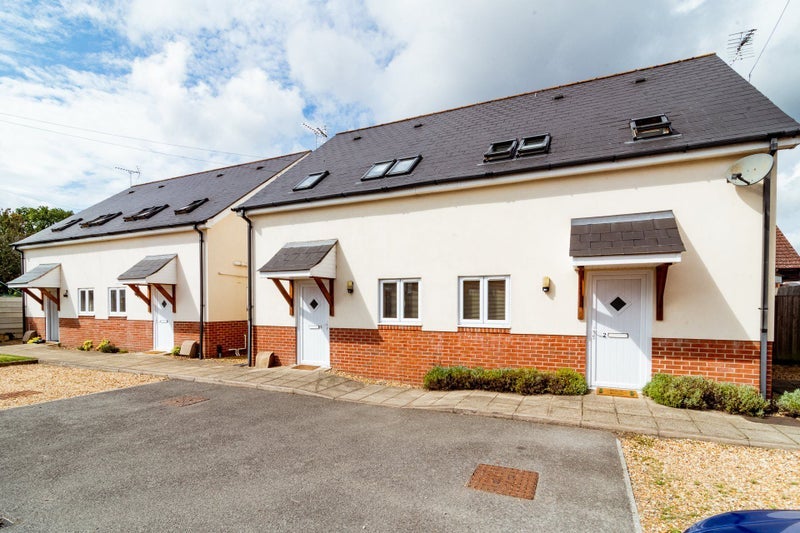 House Richards Close in Bournemouth