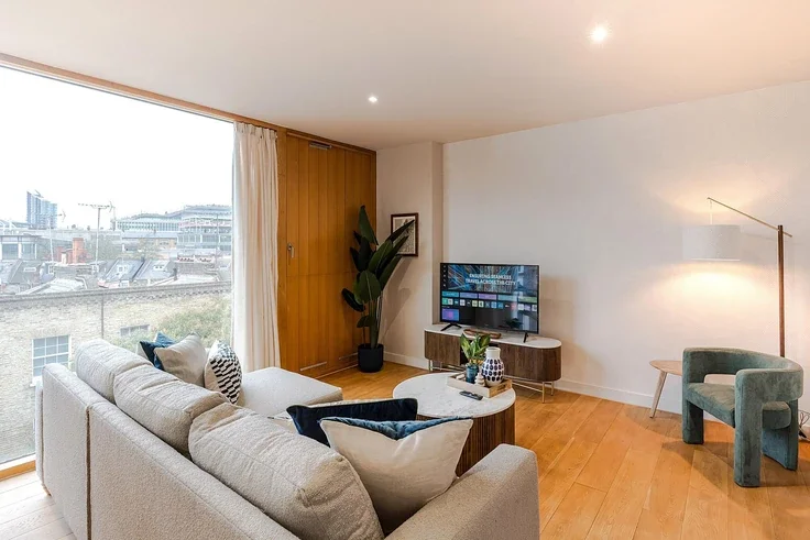 Flat Northdown Street in Greater London