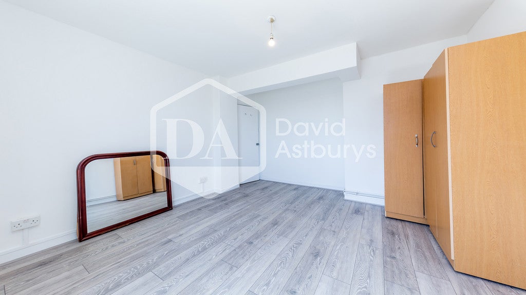 Flat Tottenham Lane in Greater London