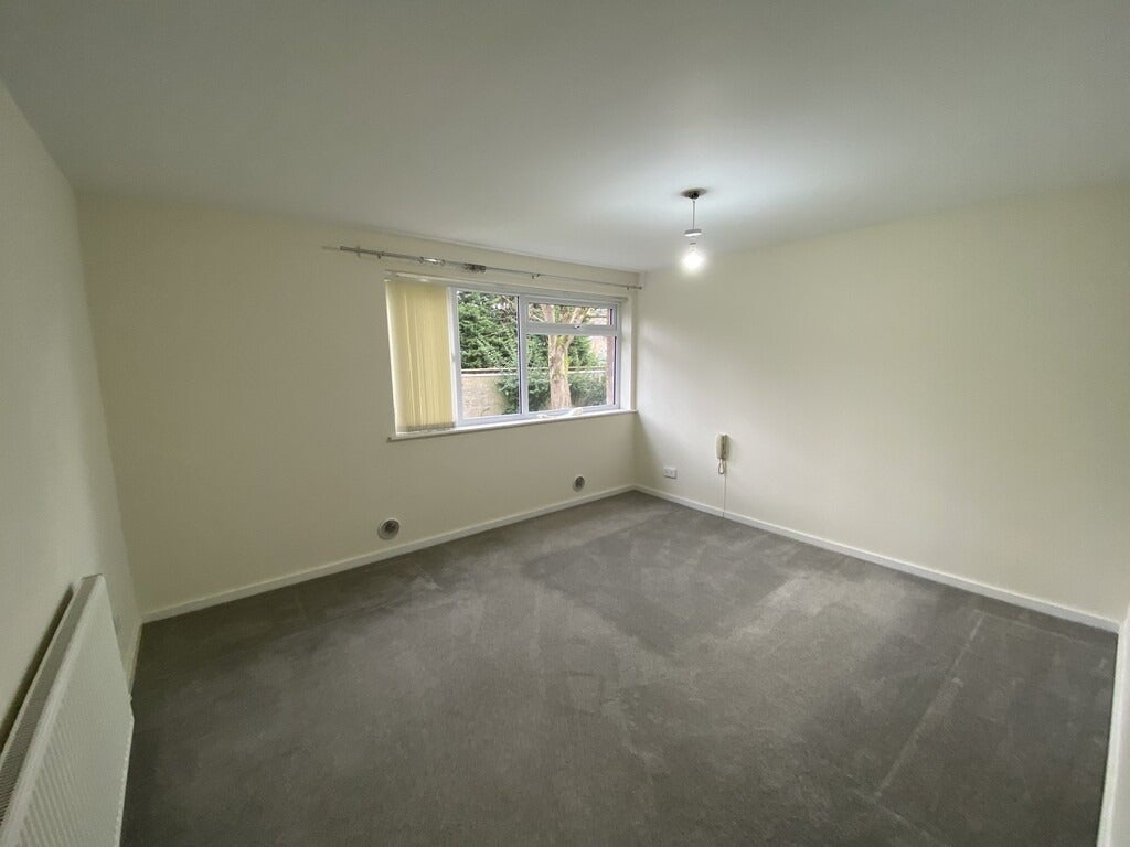 Flat White House Way in Metropolitan Borough of Solihull