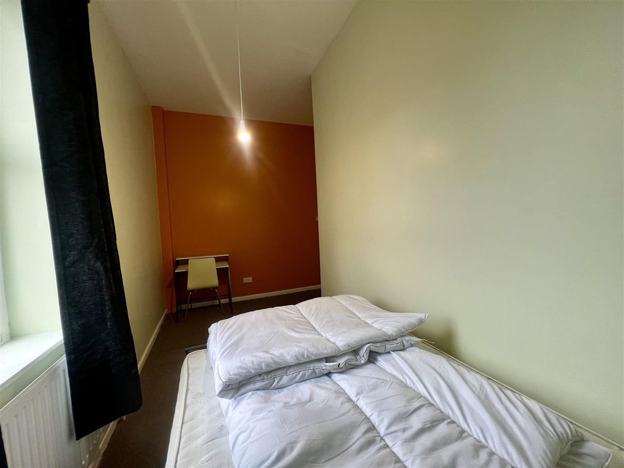 Room Delph Lane in Leeds
