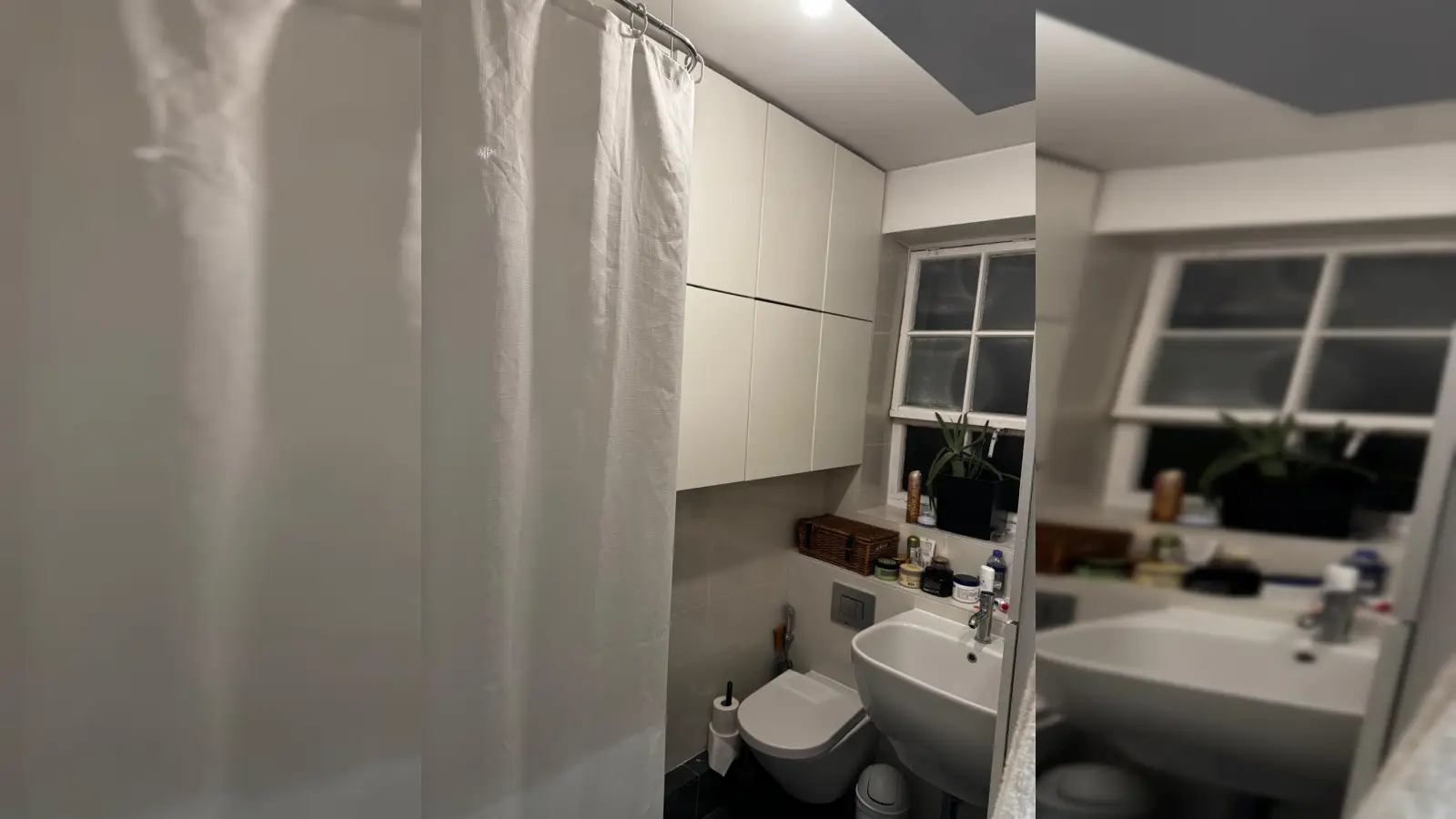 Flat Vicarage Crescent in Greater London