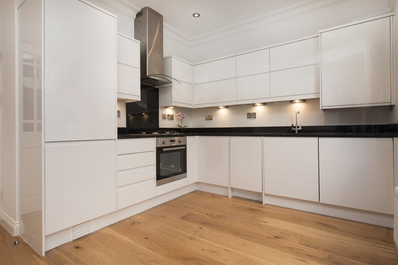 Flat Florence Road in Greater London