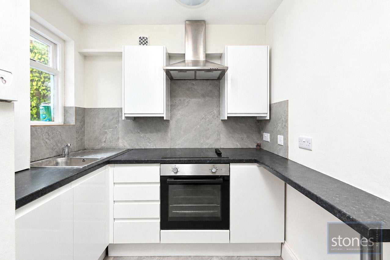 House Hendon Lane in Greater London