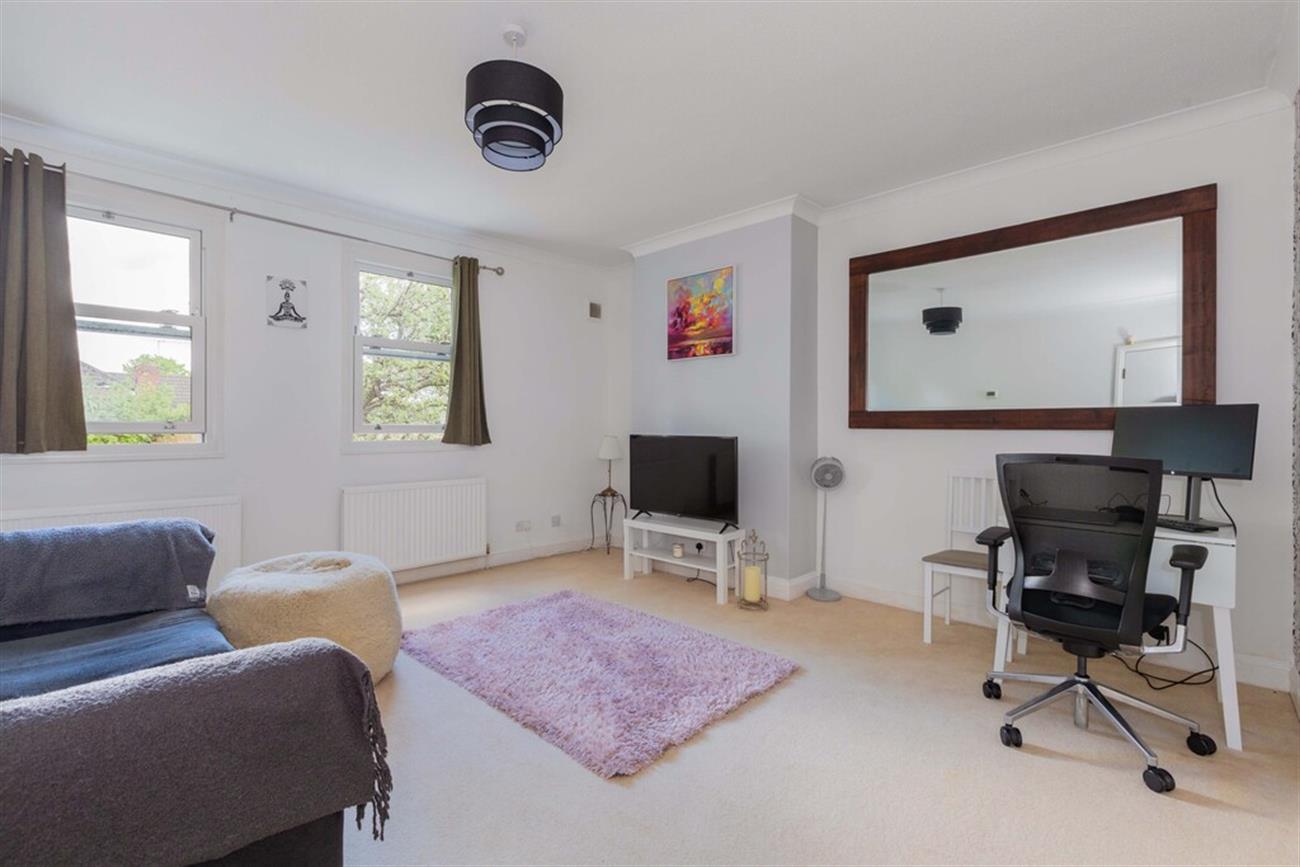 Flat Bath Road in Maidenhead