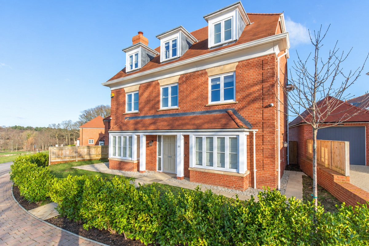 House Kendrick Drive in Greater London