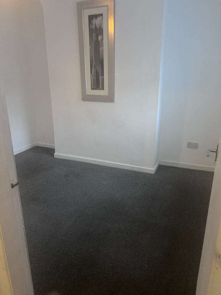 Flat Huntly Road in Liverpool